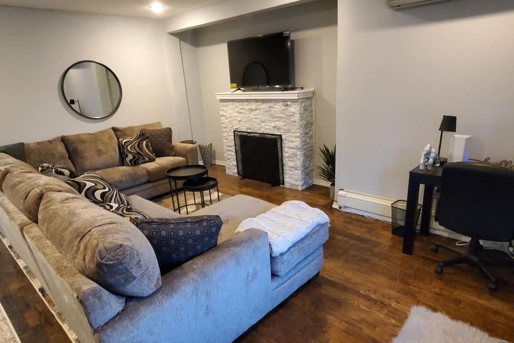 Quiet 3 Bedroom Apartment In Private Home New York Bagian luar foto